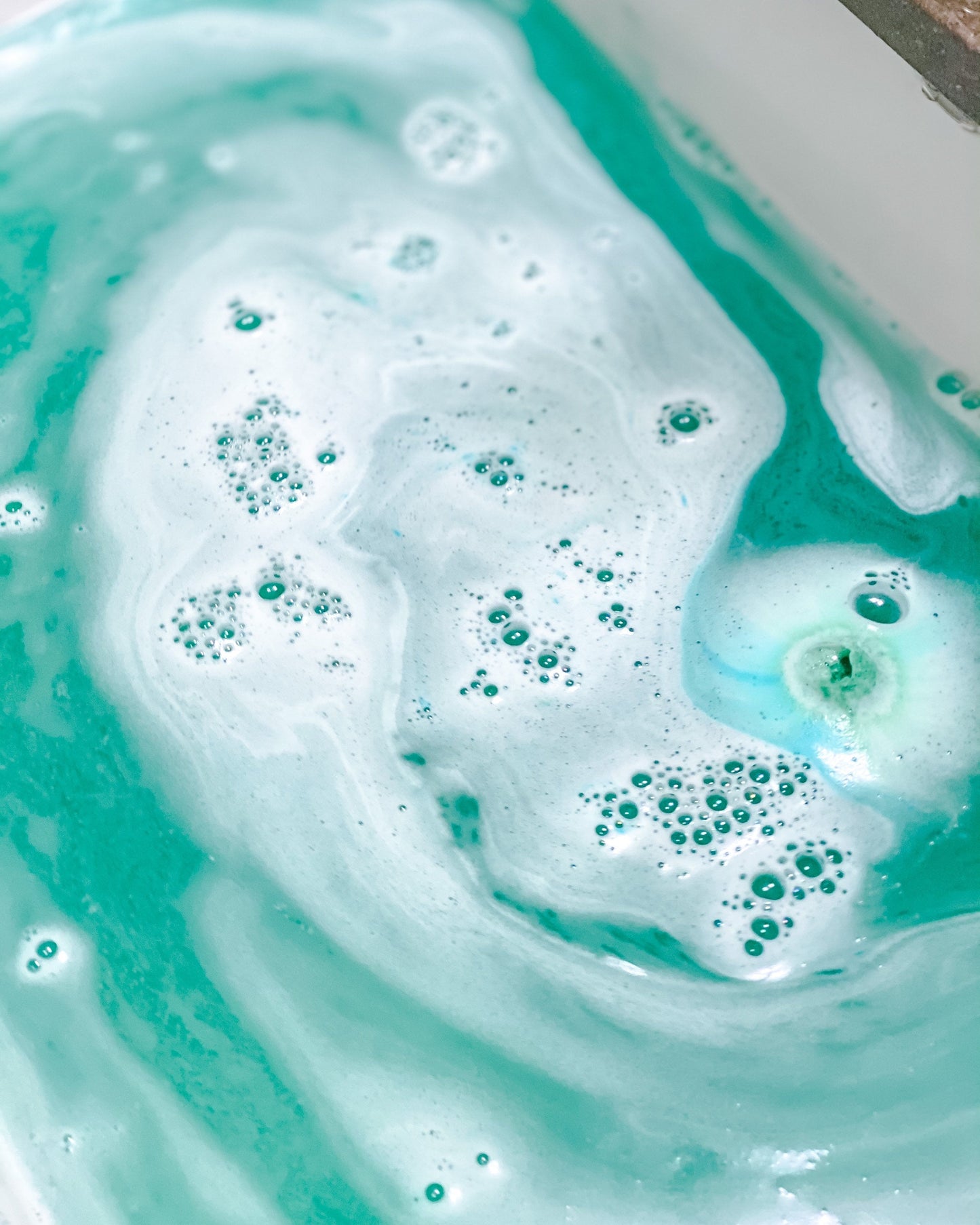 Chill Pills Set of 2 Bath Bombs (Sweet Bonsai & Citrus Ginger Scent)