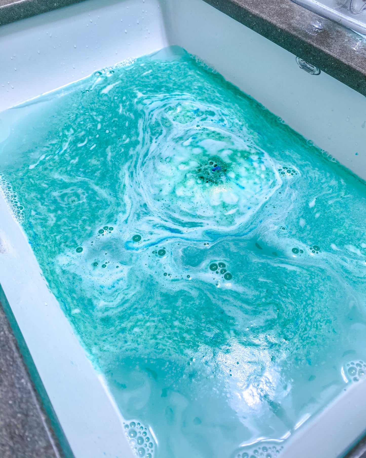 Chill Pills Set of 2 Bath Bombs (Sweet Bonsai & Citrus Ginger Scent)
