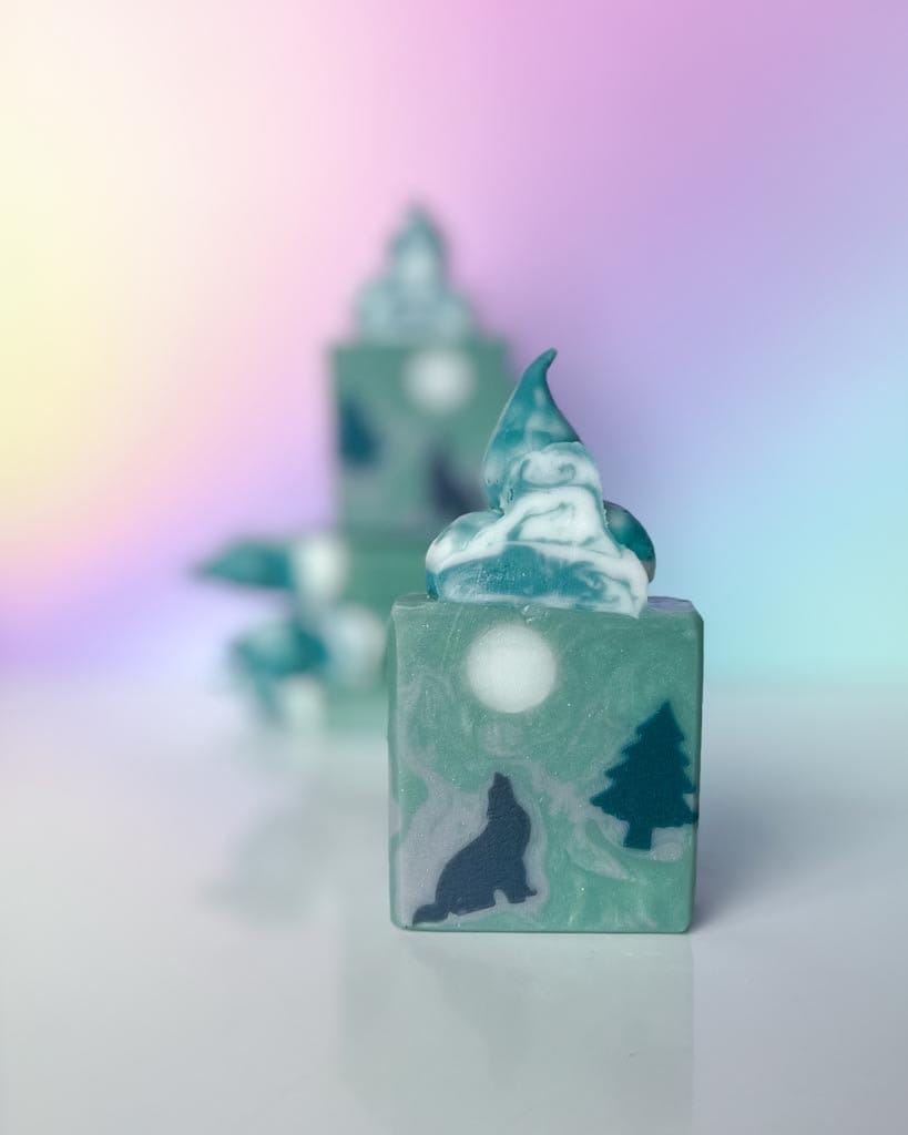 Evergreen Wolf | Under the Mistletoe Scent | Soap Frosting Top