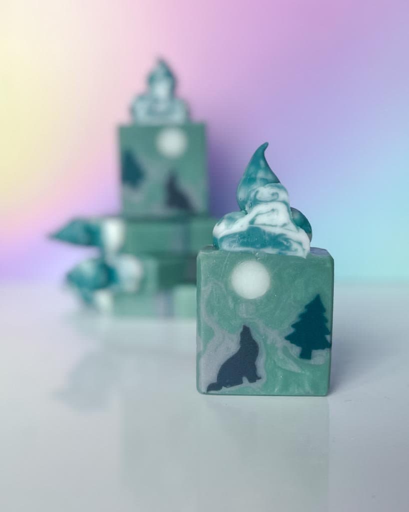 Evergreen Wolf | Under the Mistletoe Scent | Soap Frosting Top