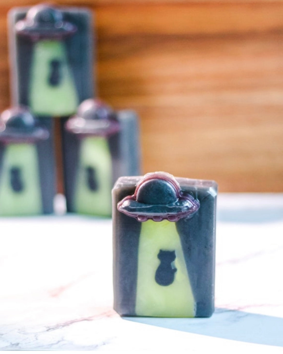 Catlien Abduction | Lemongrass Fragrance