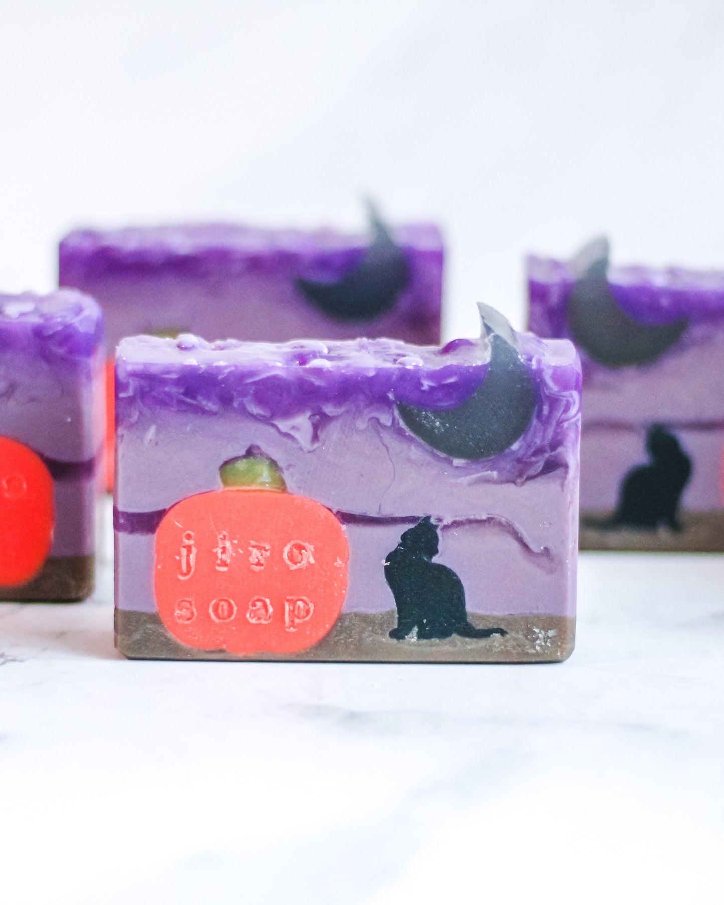 Black Cat’s Night | Warm Cinnamon & Nutmeg Fragrance