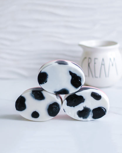 Udderly Cute Moossage Soap Bar | Light Creamy Fragrance