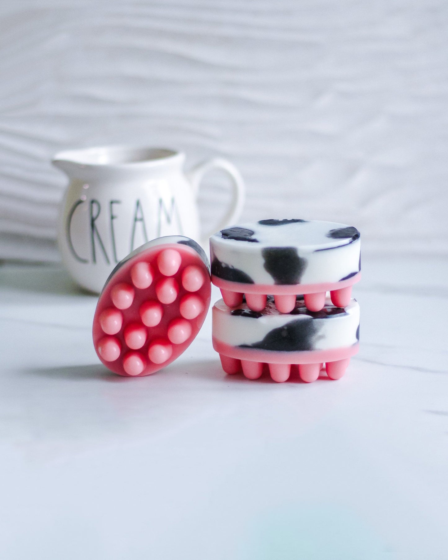 Udderly Cute Moossage Soap Bar | Light Creamy Fragrance