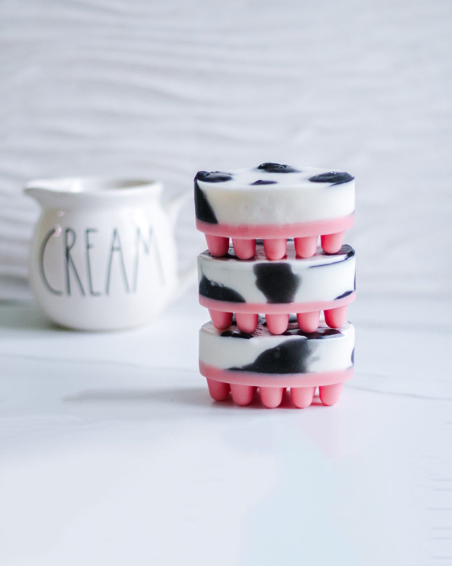 Udderly Cute Moossage Soap Bar | Light Creamy Fragrance