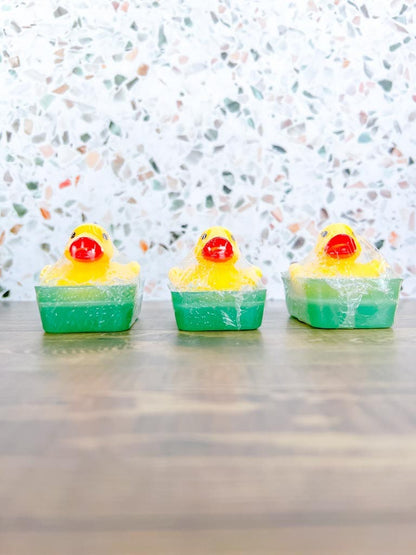 Rubadubdub Kids’ Rubber Ducky Soap Set of 3 | Juicy Peach Scented (With Bonus Bath Toy) | Handmade Vegan Soap | Stocking Stuffer Gift