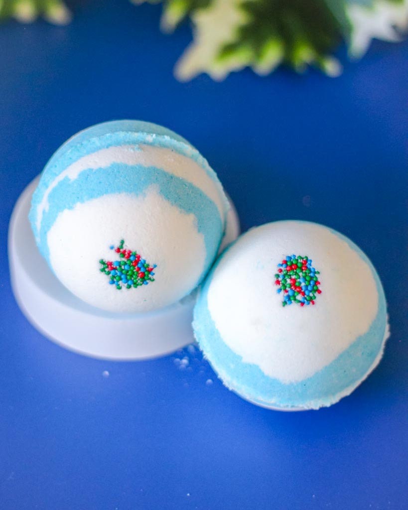 Winter Joys Bath Bomb | Lavender Sea Salt scent