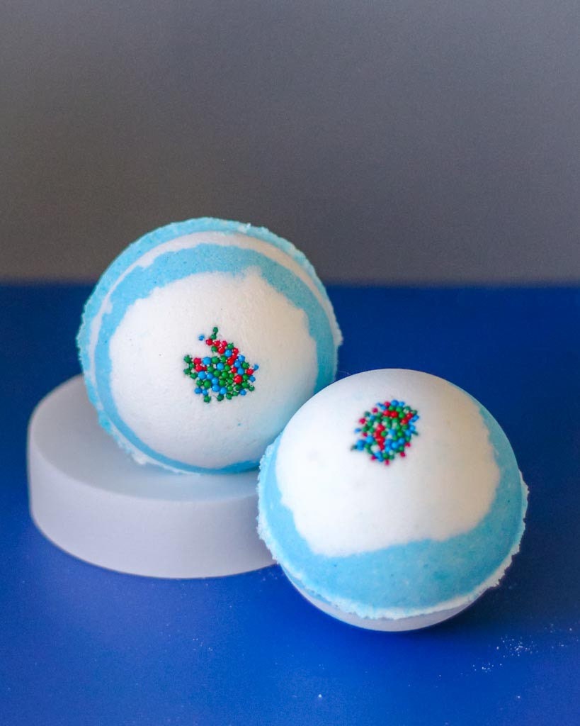 Winter Joys Bath Bomb | Lavender Sea Salt scent