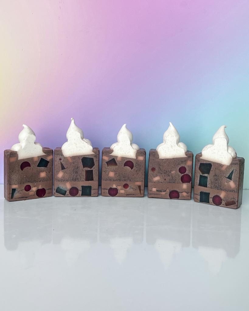 Fruitcake | Sweet Vanilla Cake Scent | Soap Frosting Top