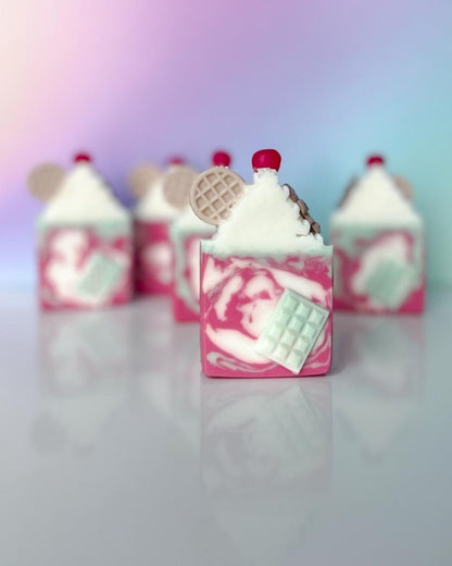 Christmas Brunch | Sweet Mint & Vanilla Scent | Soap Frosting Top